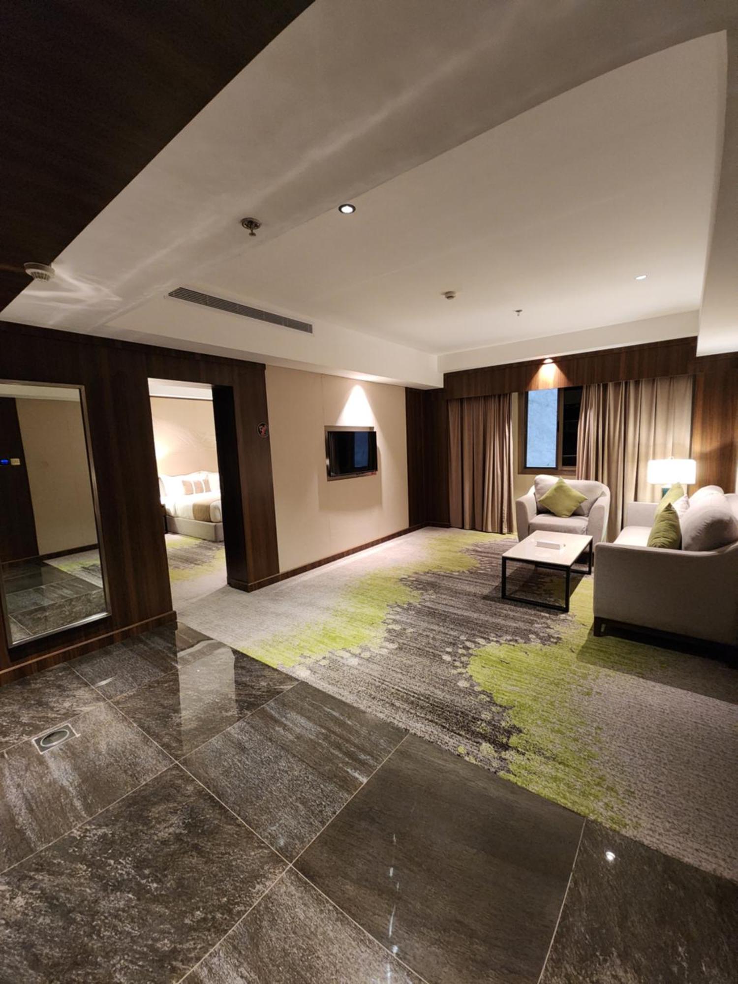 Azar Hotel Ahad Rafidah Exterior foto